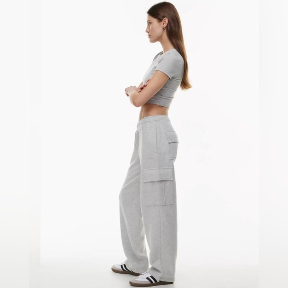 aritzia x Tna mega sweatfleece cargo Short